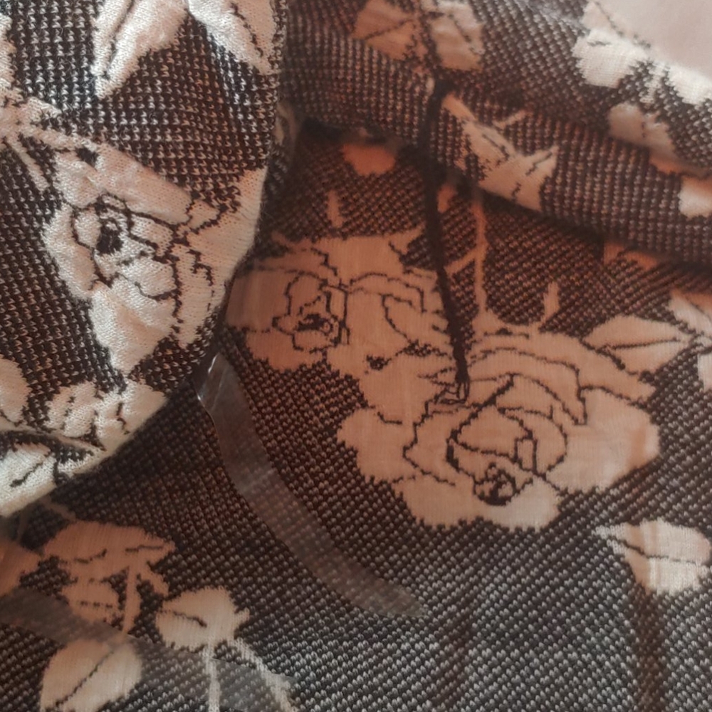 Sarah La Dress - Picture 8 of 8